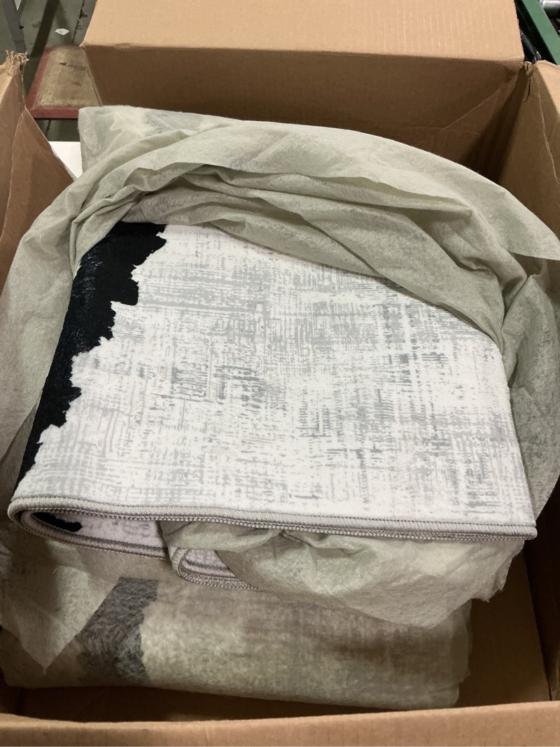 Condition photo showing New/Like New for YIHOUSE Modern Rugs 6x9, Washable Black and White Area Rug, Thin Abstract Geometric Minimalist Striped Rug, White Rugs for Living Room,Bedroom,Kitchen,Dining Room,Office Complex Lines 6' x 9' (Rectangular)