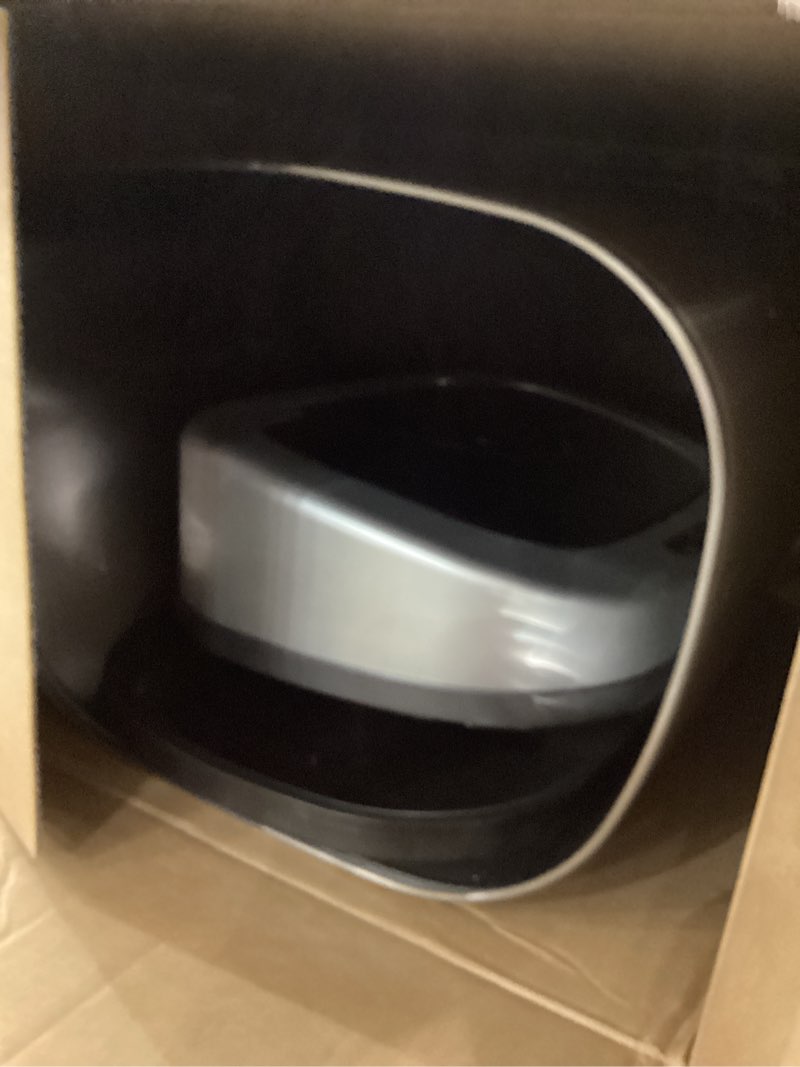 Motion sensor trash can