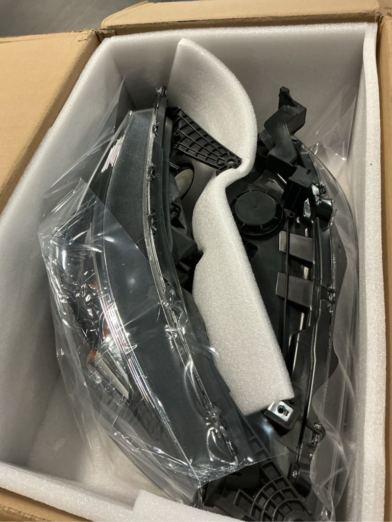 Condition photo showing Good Condition for Silscvtt Headlights Front Head Lamps Replacement for 2013-2015 Honda Accord 4-Door Sedan Halogen w/o DRL Headlights Headlamps Pair Passenger Driver Side Passenger&Driver Side