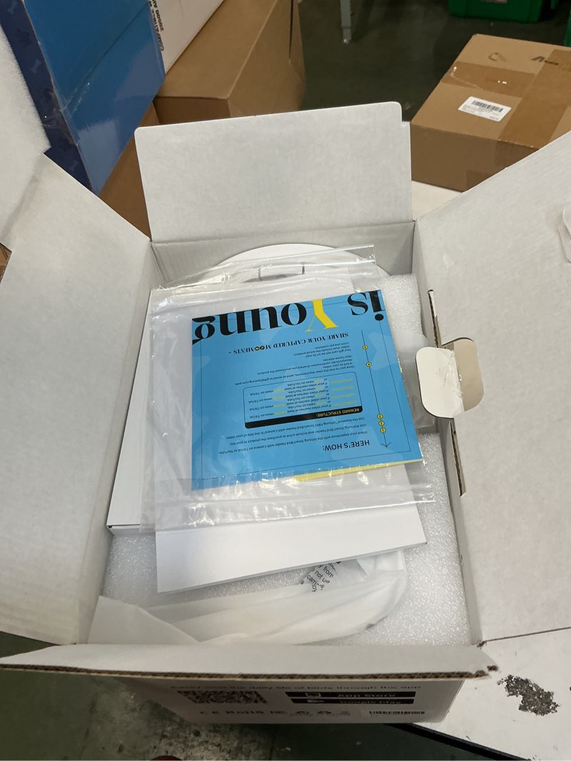 Condition photo showing New/Like New for isYoung Birdlook® Smart Bird Feeder with Camera,2K HD Dual Granary Bird Feeder Camera, AI Auto-Capture & Motion Detection, 5W Solar, 170° View, AI Identify 16000+ Birds,Ideal Gift for Birds Lovers.