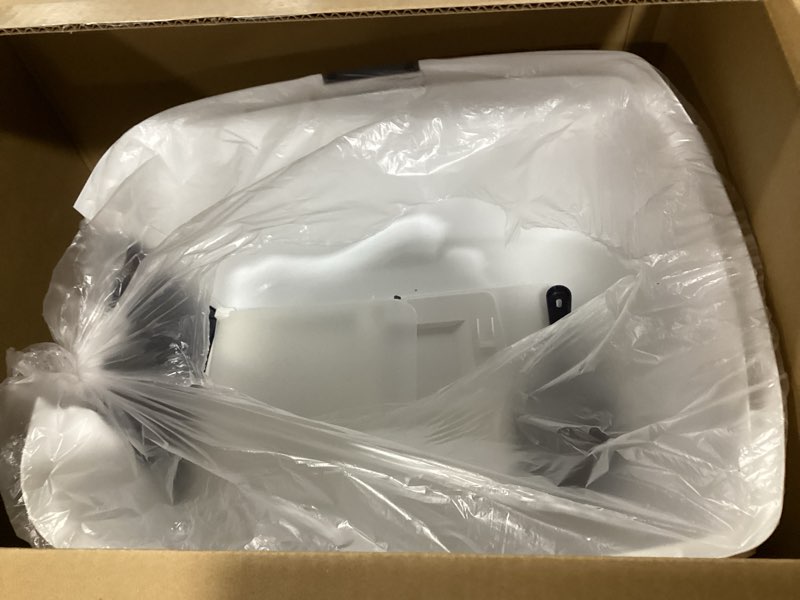 Condition photo showing Good Condition for IRIS USA Cat Litter Box, Large Enclosure with Front Door Flap and Scoop, Covered Box with Handle and Buckles for Portability and Privacy, Navy/White