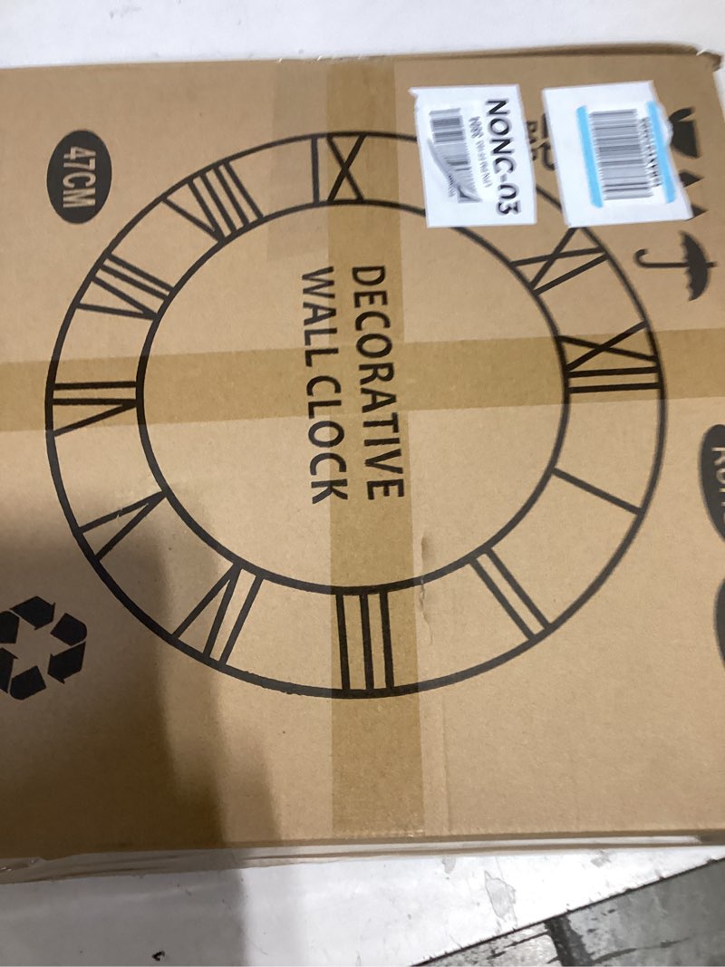 Condition photo showing Good Condition for Wall clock