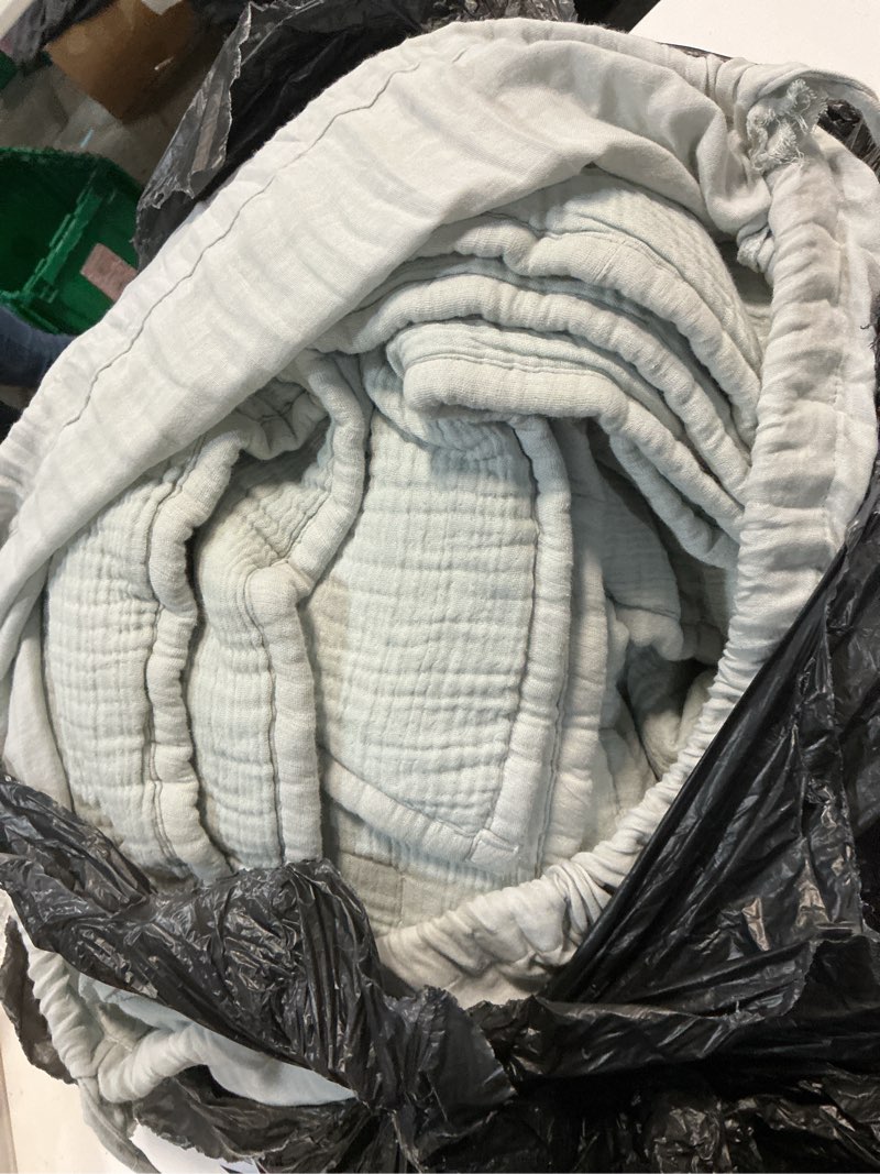 Condition photo showing As Is for quince organic cotton gauze dream quilt, king/cal king, mist