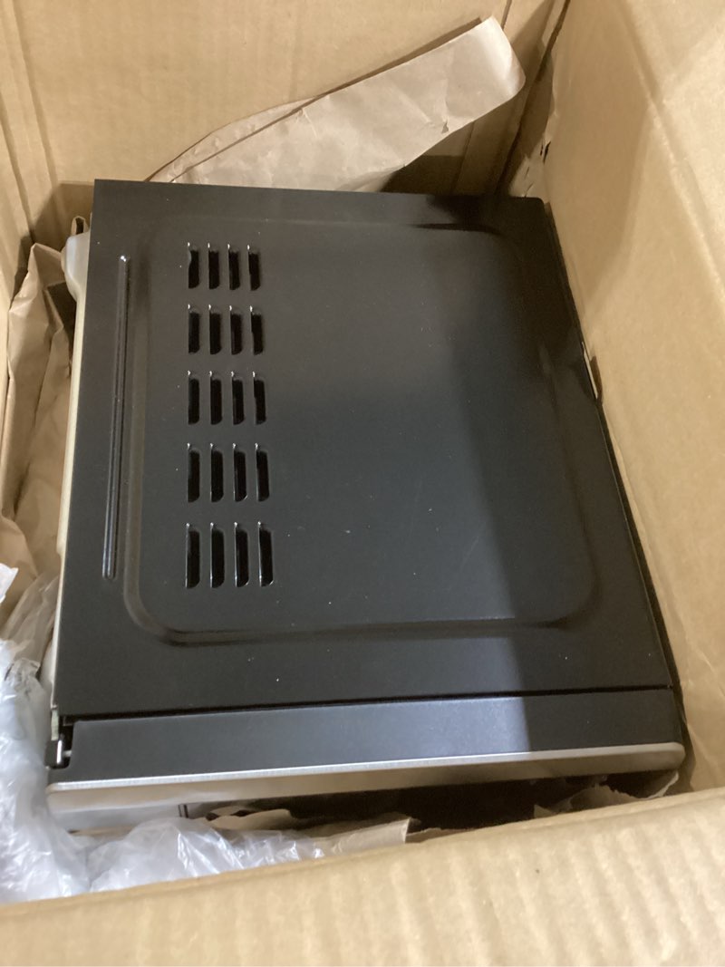 Condition photo showing Good Condition for BLACK+DECKER Digital Microwave Oven with Turntable Push-Button Door, Child Safety Lock, Stainless Steel, 0.9 Cu Ft 0.9 Cu.Ft