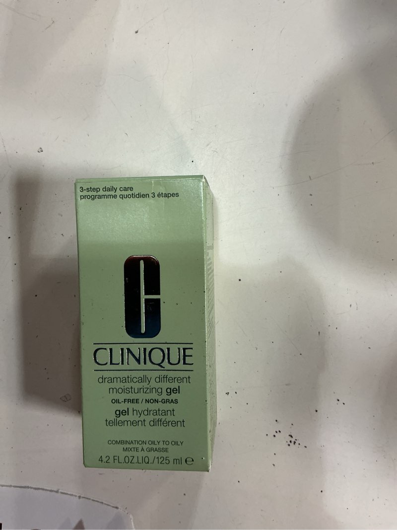 Condition photo showing New/Like New for Clinique 3-Step Dramatically Different Moisturizing Oil Free Gel For Combination Oily to Oily Skin Types