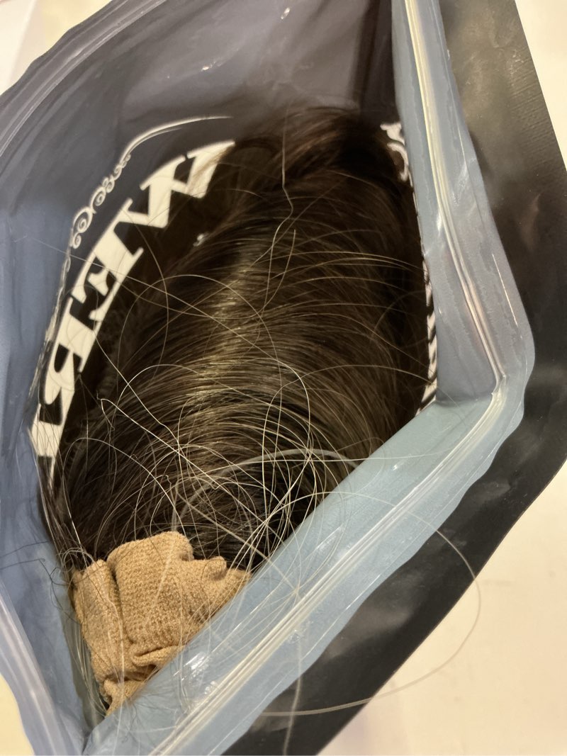 Condition photo showing As Is for WERD Long Dirty Blonde Wig for Women Ombre Wavy Blonde Wigs Synthetic 26 Inch Middle Part Curly Blonde Wig for Cosplay Party Use