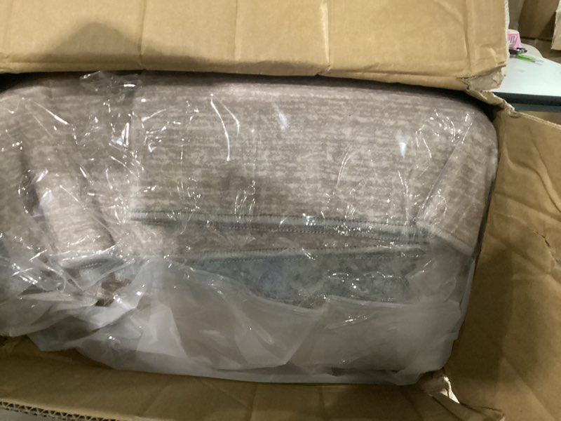 Condition photo showing Good Condition for valenrug washable rugs 5x7 - stain resistant 5x7 area rugs for living room, non slip backing gradient printed rugs for bedroom, foldable machine washable area rug(5'x7', beige) 07b-beige 5' x 7' (rectangular)