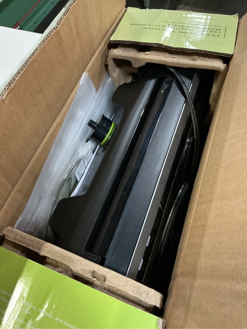Condition photo showing Good Condition for foodsaver preserve vacuum sealer with special value 14 piece starter kit