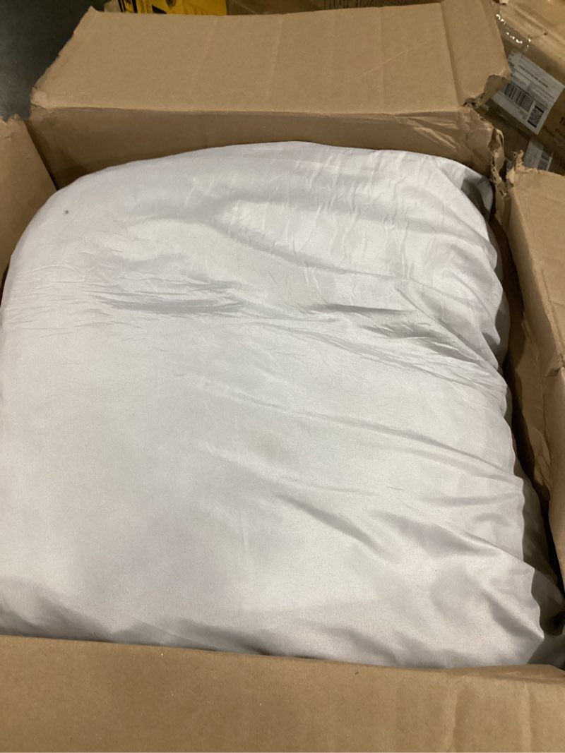 Condition photo showing Good Condition for summsun outdoor cushions for patio furniture, double-sided waterproof backrest and deep seat cushion set with removable cover, 22 x 22 inch, sage green, set of 4 22*22 + 22*20 inch sage green 4