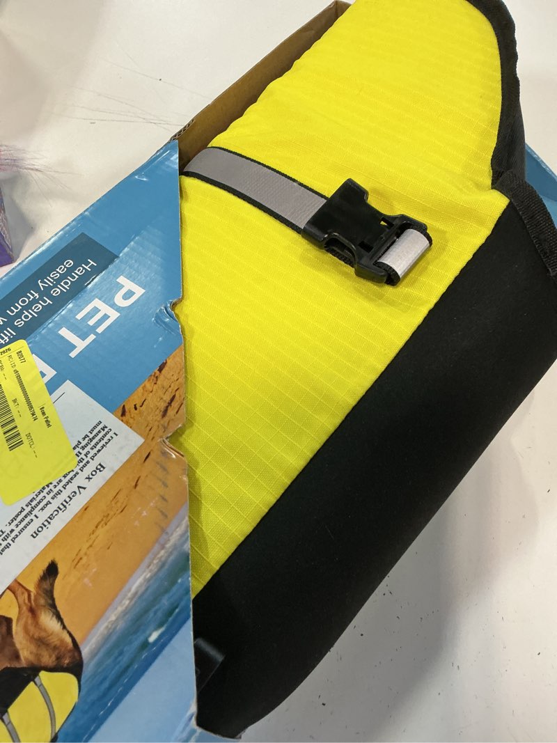 Condition photo showing Good Condition for vibrant life high-visibility dog floatation device, yellow, l