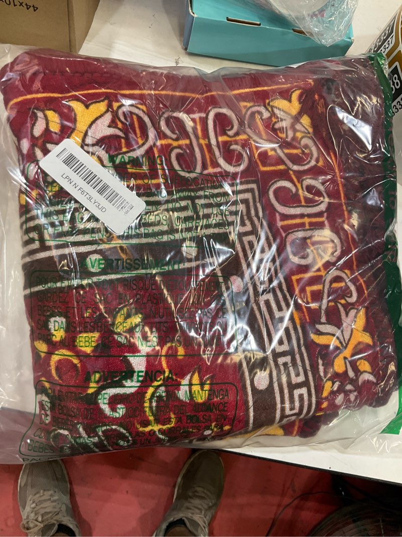 Condition photo showing Good Condition for assan chatai assan sitting floor mat god asan mandir pooja assan ygya pooja assan red pack of 2 (25" x 25")