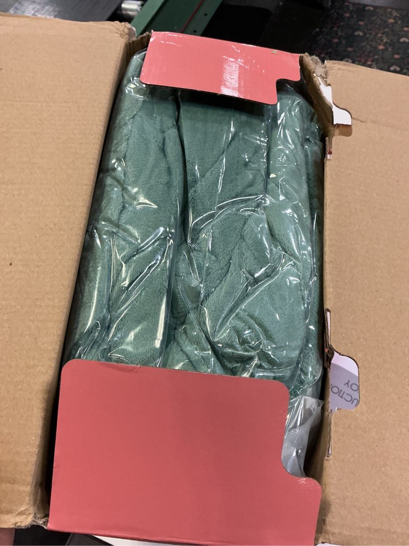 Condition photo showing New/Like New for ESTINGO Heated Blanket Full Size, Full Electric Blanket with 6 Heating Levels & 1-10 Hours Adjustable Timer, Fast Heating Blanket with Full Body Warming, Overheating Protection, 72"x84", Hunter Green 5-hunter Green Full-72x84