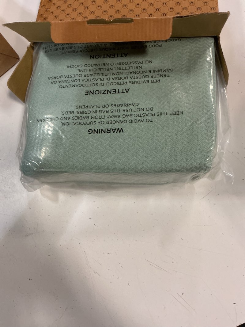 Condition photo showing New/Like New for bedsure gentlesoft 100% cotton blanket queen size for bed - breathable and lightweight, soft cozy textured herringbone woven blanket for summer, sage green, 90x90 inches 03 - sage green queen