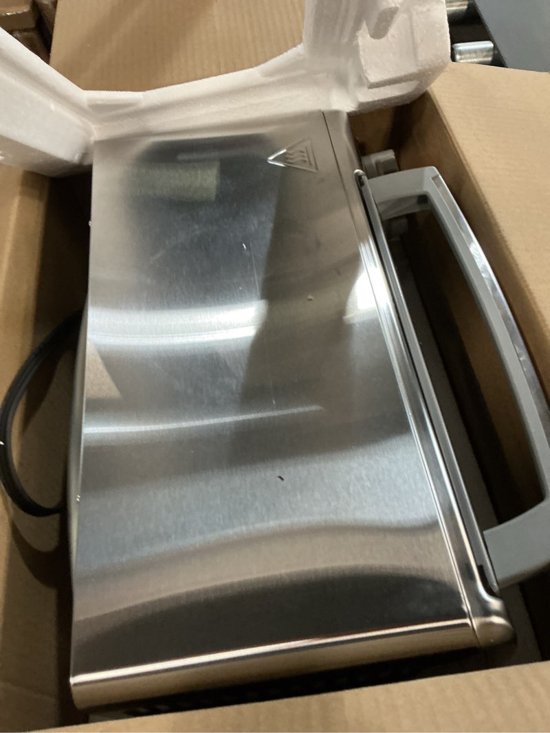Condition photo showing As Is for black+decker 4-slice toaster oven with natural convection, stainless steel, to1760ss (to1760sst-1)
