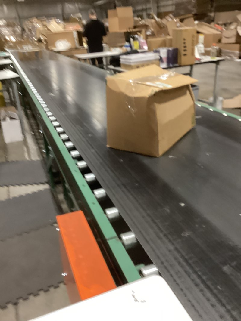 Condition photo showing New/Like New for NEEWER 43"/110cm Light Reflector Kit, 5 in 1 Collapsible Round Reflector (Translucent/Silver/Gold/Wh