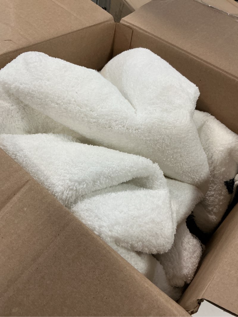 Condition photo showing As Is for Topotdor Round Kids Play Rug Alphabet Nursery Area Rug Extra Large Soft Crawling Play Mat for Children Toddlers Bedroom (71 inch, White) 5'11" (Round) White