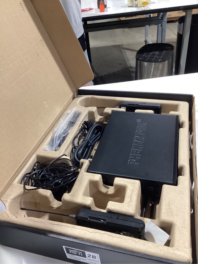 Condition photo showing Good Condition for phenyx pro dual uhf wireless microphone system?auto-scan cordless mic set w/ 2x100 frequencies, 2 bodypacks & headsets/lapel microphones for speaking, singing, church, dj (ptu-71-2b)