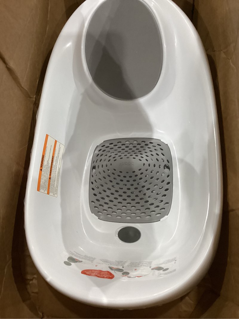 Condition photo showing Good Condition for boon soak 3 stage baby bathtub - baby bath tub with three support positions for newborn to toddlers - color changing drain plug for ideal bath temperature - gray - ages 0 to 18 months and up white 1 count (pack of 1)