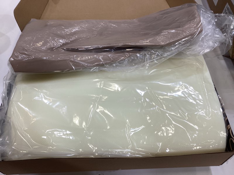 Condition photo showing Good Condition for yacodavo wipeable baby changing pad for dresser and table, cozy diaper changing pad with waterproof & wipe-clean leather cover, standard size (31.5" l x 15.8" w), light brown