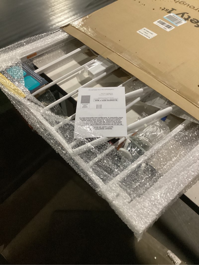 Condition photo showing Good Condition for Safety 1st Easy Install Walk Thru Baby Gate for Doorway With Door, Dog Gates, Fits 29"-38", Easy Install 28" Tall, White 1-Pack 29" to 38" Wide x 28" Tall White