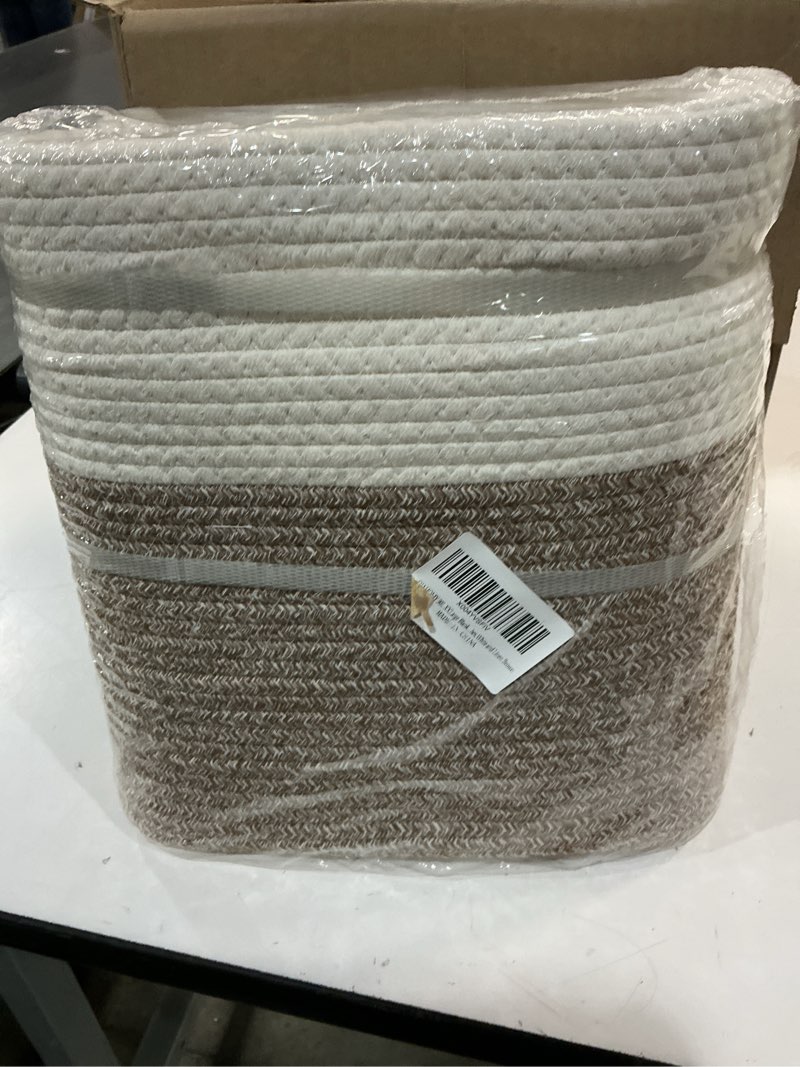 Condition photo showing New/Like New for oiahomy 90l xxxlarge blanket basket for living room, 21.7" x 13.8" woven cotton rope laundry basket for organizing pillows, decorative stuffed animal toy storage bin for nursery, white and linen brown white and linen brown 21.7"d x 13.8"h
