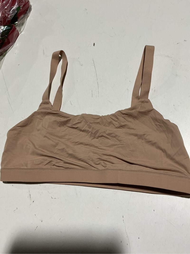 Condition photo showing As Is for feelingirl seamless bras wireless bralettes for women, no wire unlined comfort soft for sleep, everyday bras x-large dark skin