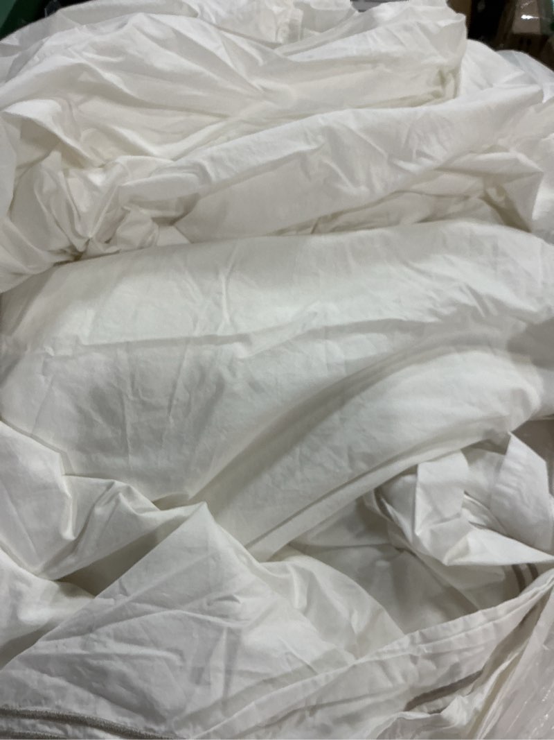 Condition photo showing As Is for (incomplete, missing 2 pillowcase) quince, european organic brushed cotton sheet set of 4 pcs/king/white