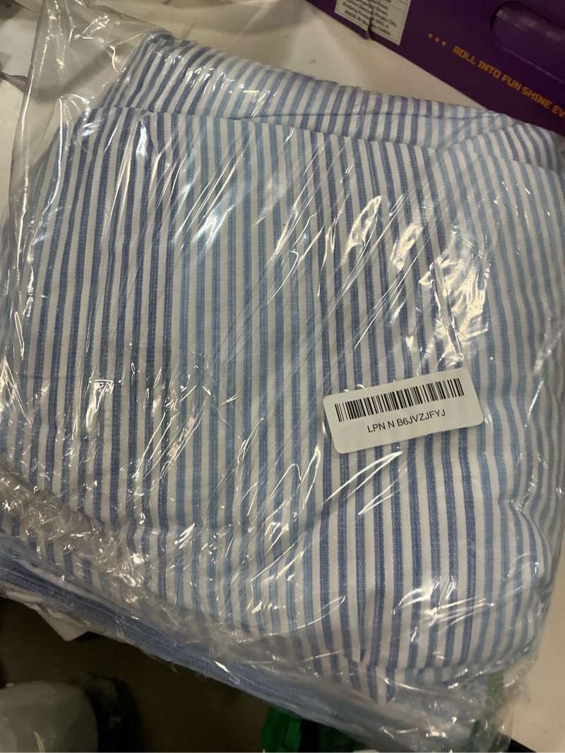 Condition photo showing Good Condition for tommy bahama - king sheets, super soft cotton percale bedding set with matching pillowcases, crisp & cool, coastal room essentials (weekend stripe blue, king) bahama weekend stripe blue king