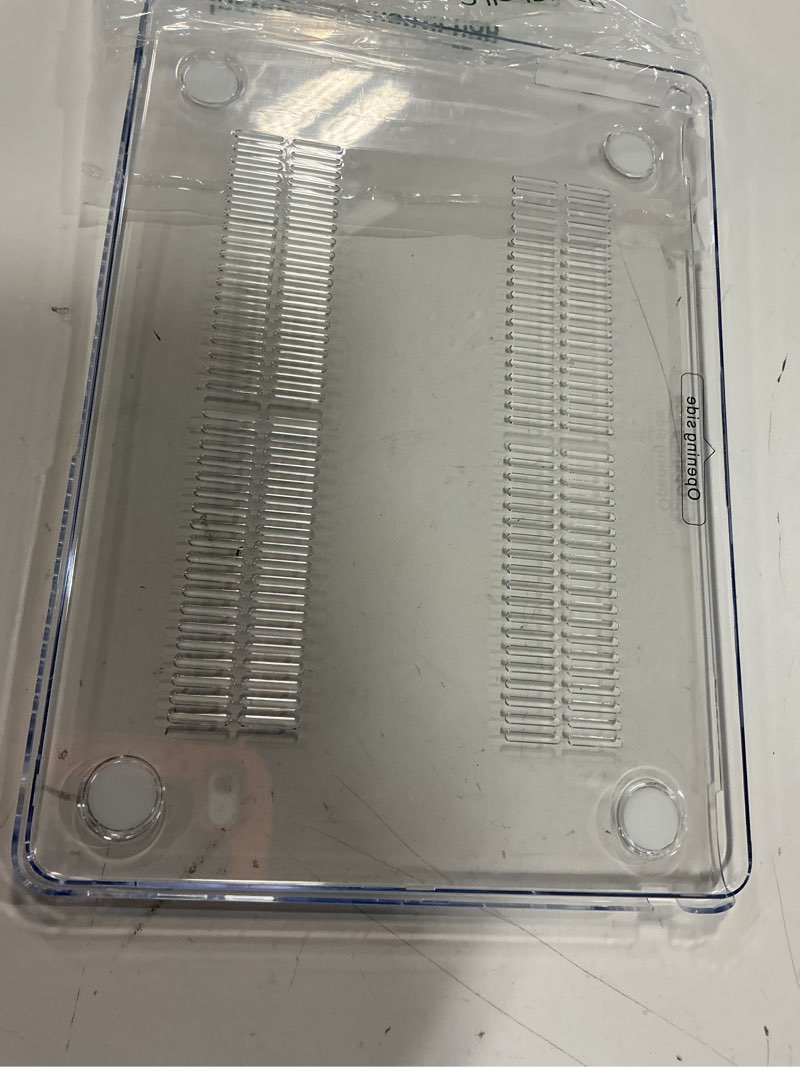 Condition photo showing Good Condition for EooCoo Case Compatible with MacBook Air 13 inch M4 2026 2025-2022 M3 M2 A3240 A3113 A2681, Crystal Hard Shell Scratch Resistant Protective Cover Compatible for MacBook Air 13.6 inch Case, Clear Crystal Clear