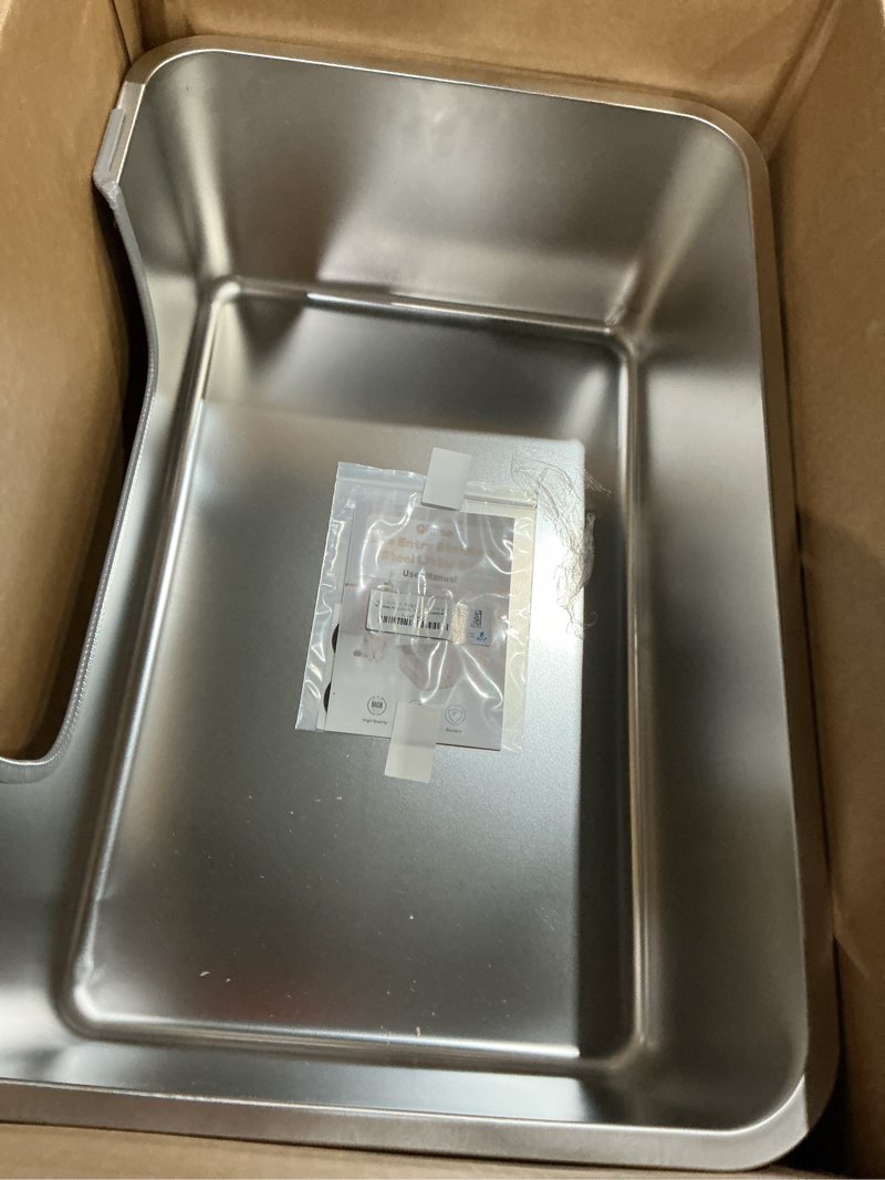 Condition photo showing Good Condition for stainless steel cat litter box with low entry, large metal kitty litter box for senior or injured cats, odor-free, non-stick, easy to clean, 23.4"x15.6"x7.8", for multiple cats silver 23.4"l x 15.6"w x 7.8"h