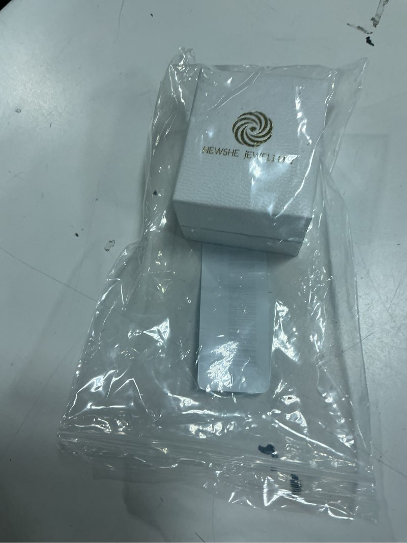https://lotting-media.assets.bidfta.com/lotting_d713c5a5-7fe8-46fb-9c08-44544e827c87
