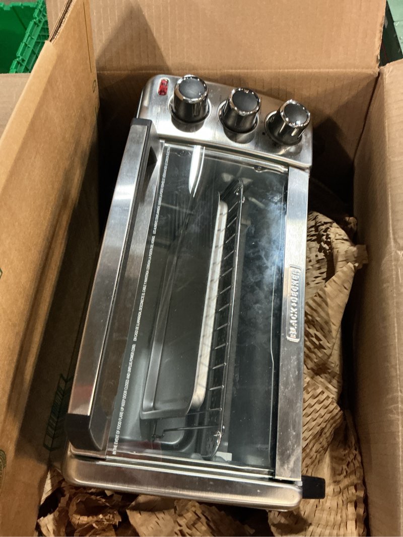 Condition photo showing Good Condition for black+decker to1313sbd toaster oven, 15.47 inch, silver
