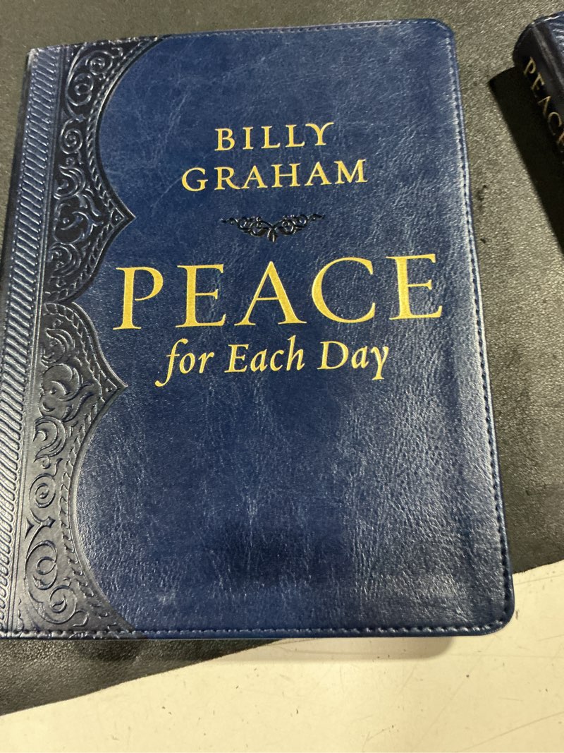Condition photo showing Good Condition for peace for each day, large text leathersoft - by  billy graham (leather bound)