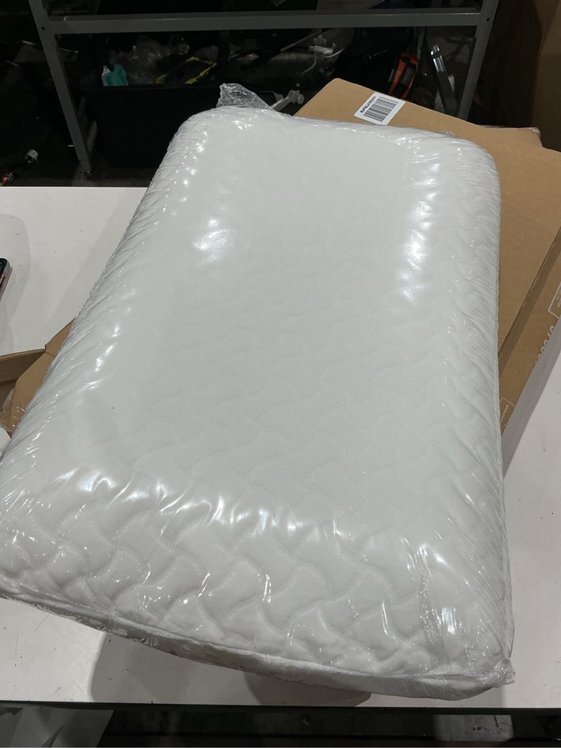 Condition photo showing New/Like New for tempur-pedic tempur-cloud pillow for sleeping, standard, white white 1