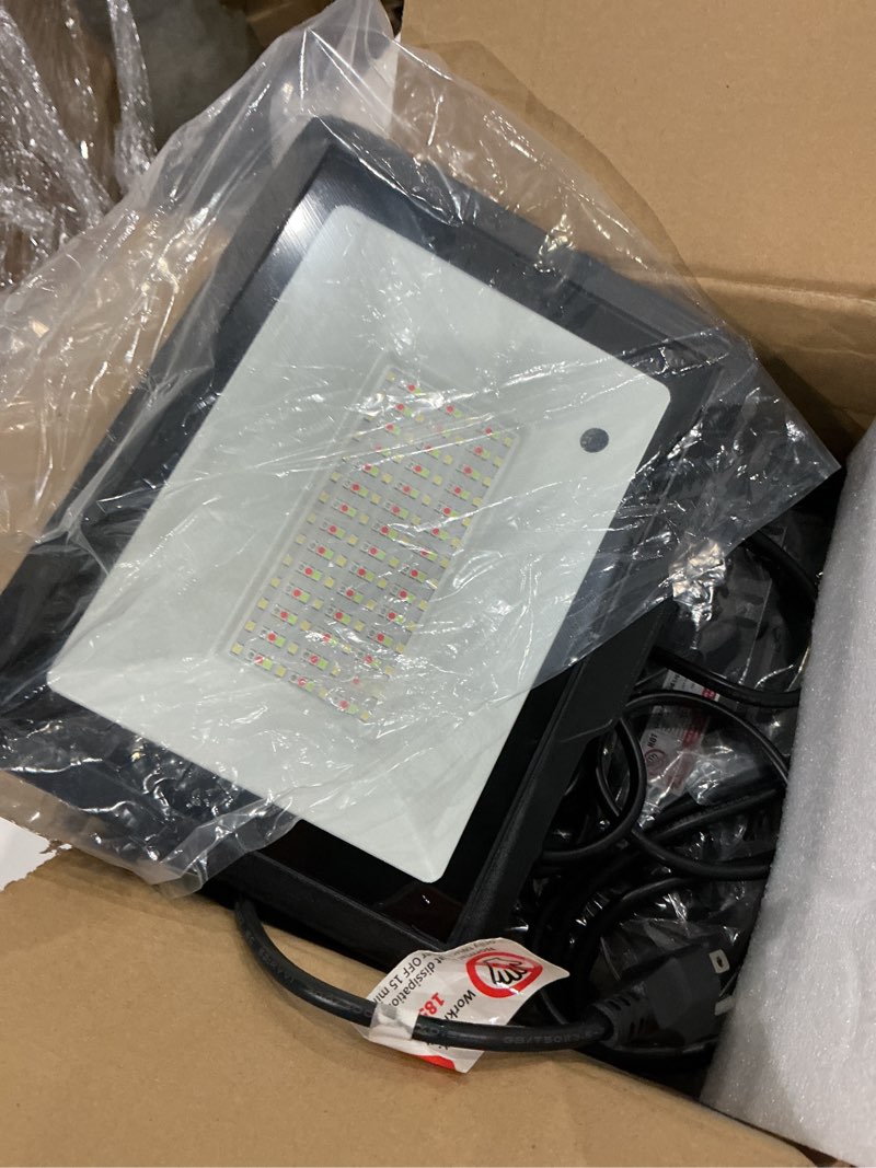 Condition photo showing Good Condition for 4 pack 100w led flood light, ip66 waterproof outside flood light, 12500lm super bright outdoor security lights, 5000k daylight white floodlight for yard garden playground basketball court patio 100w led flood light 4pack