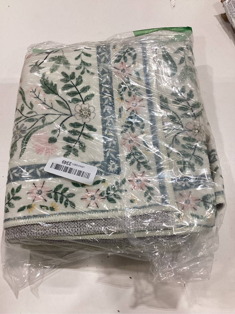 Condition photo showing New/Like New for shacos floral runner rug for hallways kitchen rugs, machine washable 2x6 boho rugs for bedroom, non slip soft floral low-pile carpet for living room kids room dining room, green green 2' x 6' (rectangular)