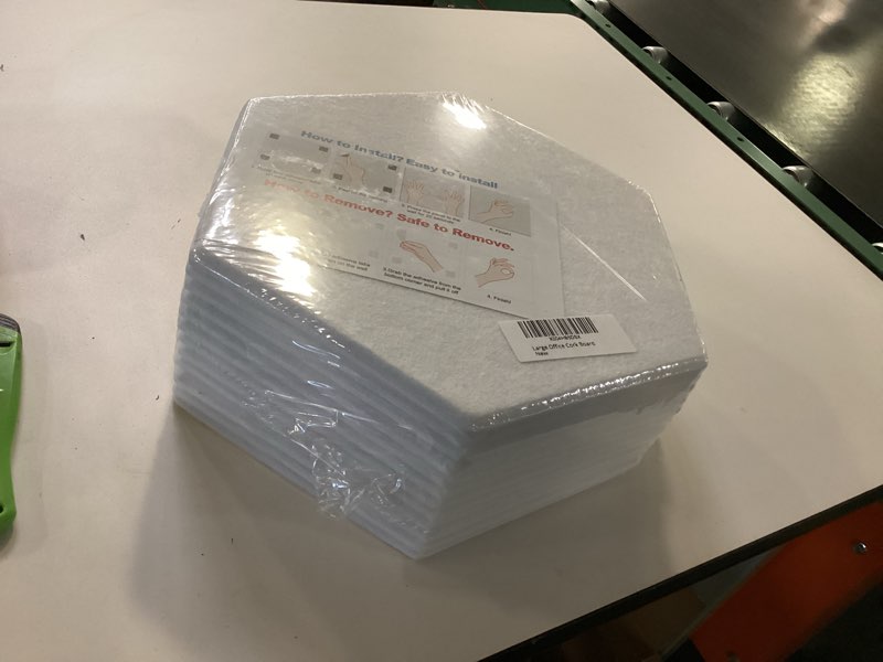 https://lotting-media.assets.bidfta.com/lotting_d75f2b02-9f69-451c-a8ec-a0002ec30910