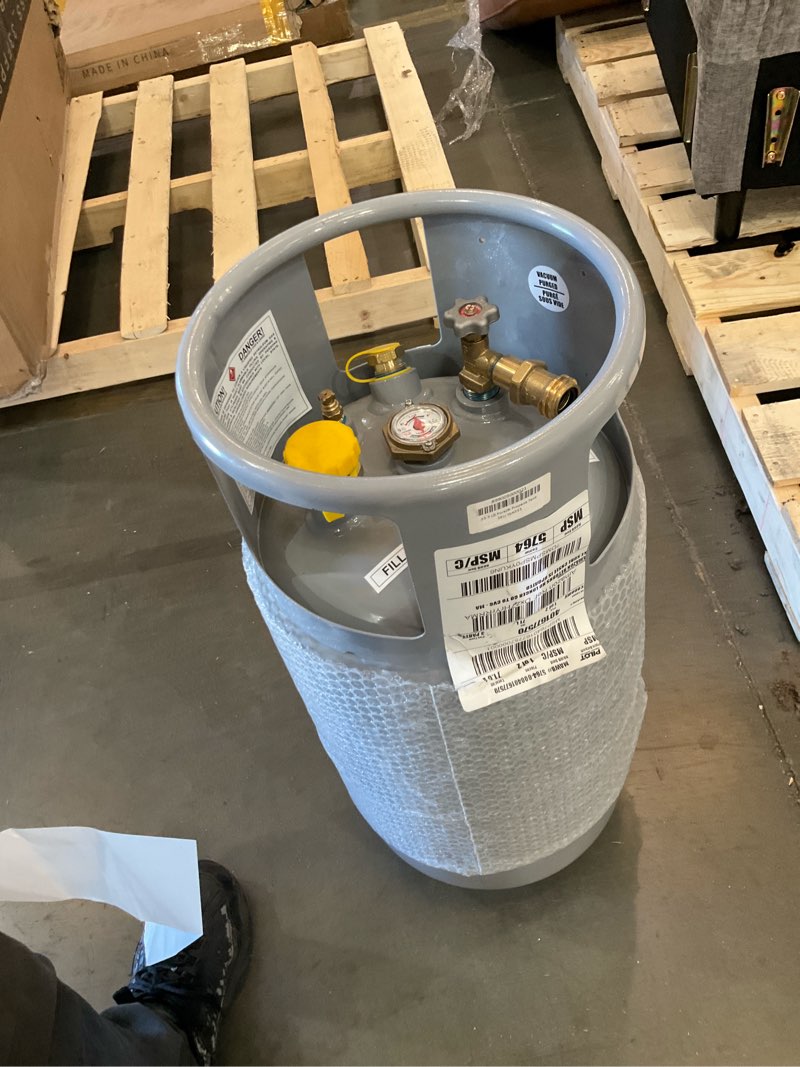 Condition photo showing Good Condition for flame king ysn335 - 33.5lb steel forklift propane tank cylinder with built-in gauge, gray