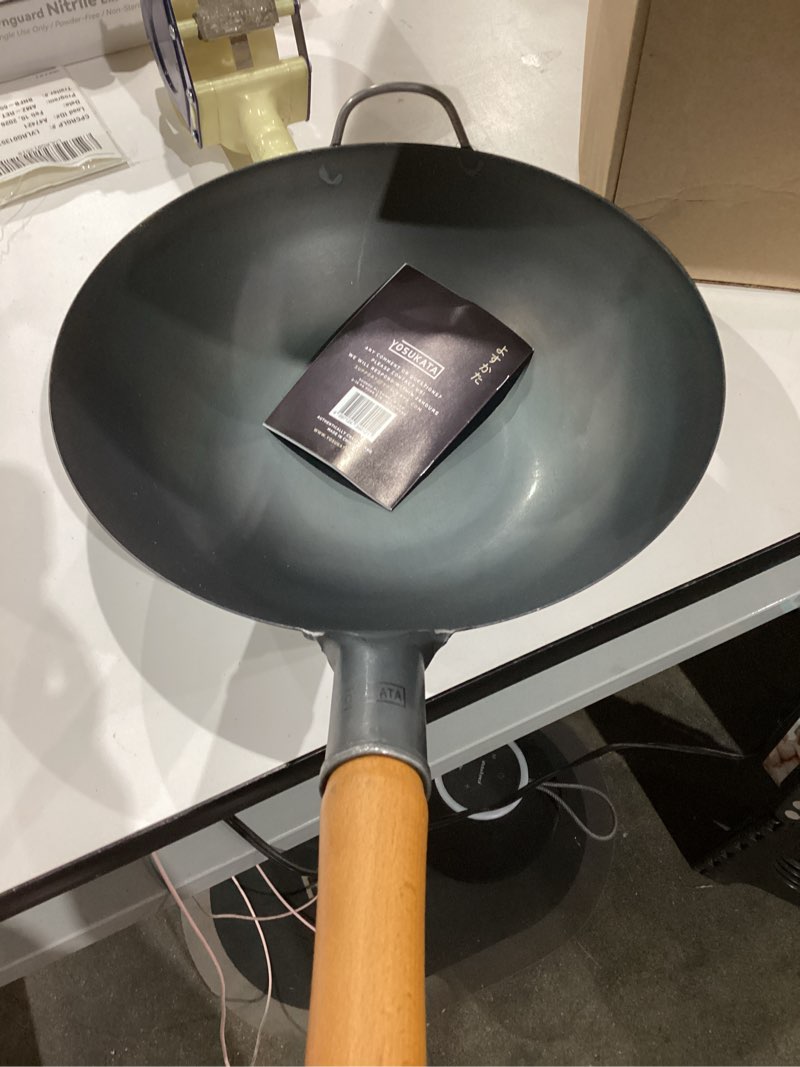 Condition photo showing Good Condition for YOSUKATA 13.5" Carbon Steel Wok Pan – Pre-Seasoned Flat Bottom Pow Wok for Stir Fry, BBQ, Grill & Camping – Traditional Japanese Chinese Cookware – Compatible with Induction, Electric, Gas, Open Fire
