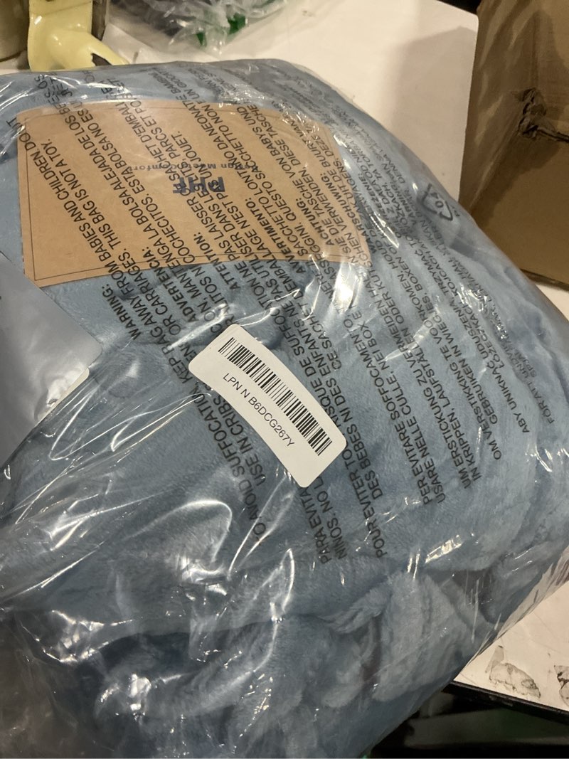 Condition photo showing Good Condition for phf ultra soft fleece blanket queen size, no shed no pilling luxury plush cozy 300gsm lightweight blanket for bed, couch, chair, sofa suitable for all season, 90" x 90", captain's blue queen(90" x 90") captain's blue