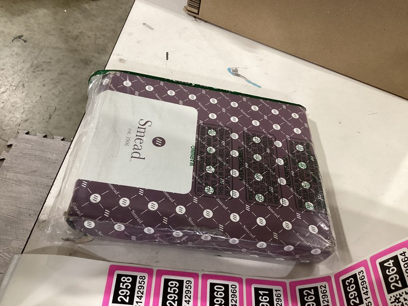 Condition photo showing As Is for smead 12010 file folders straight cut reinforced top tab letter blue 100/box