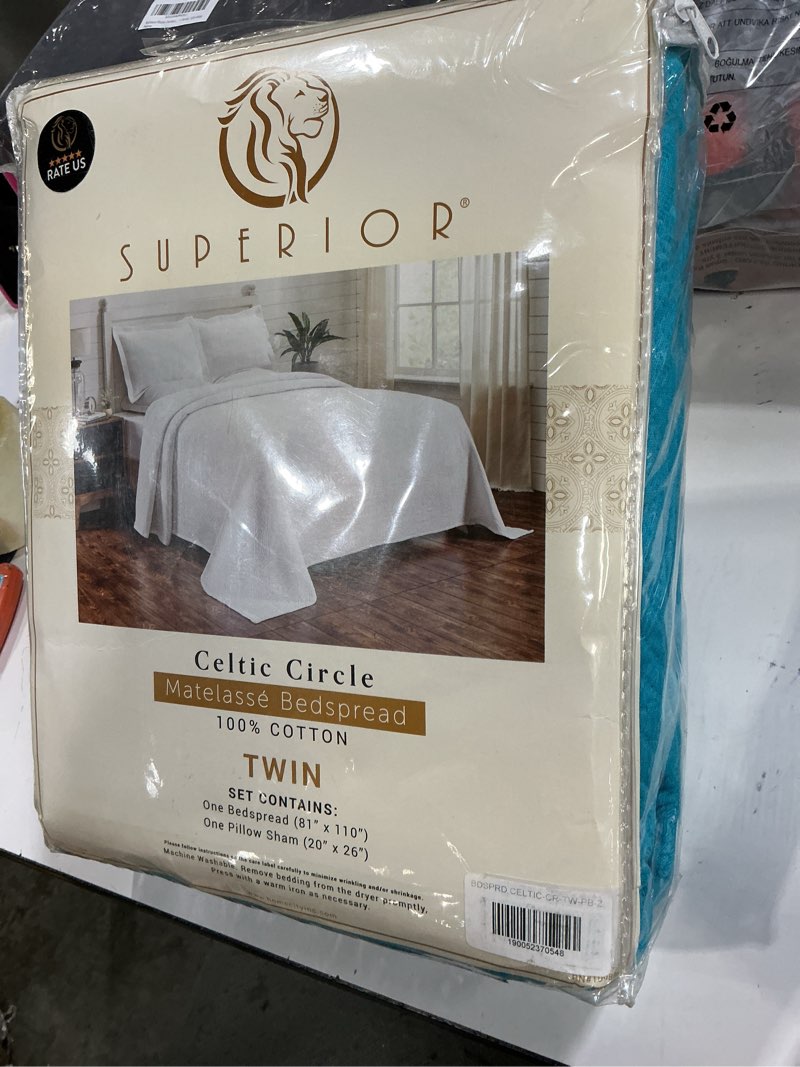 Condition photo showing New/Like New for Superior 2 Piece Celtic Circles Cotton Bedspread Set, Decorative Bed Spread, Home Bed Decor, 1 Pillo