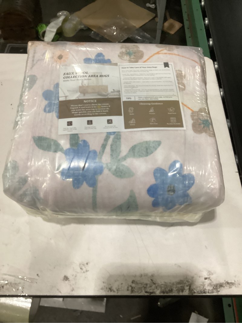 Condition photo showing New/Like New for yihouse 8x10 pink area rug, washable bedroom rug floral non slip soft, large colorful flower carpet for nursery dorm kids room playroom girls room pink,8'x10' pink 8' x 10' (rectangular)
