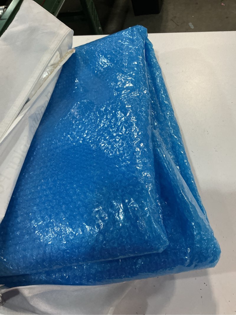 Condition photo showing Good Condition for swimming pool solar blanket cover blue 10'x10' round