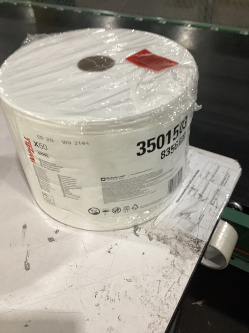 Condition photo showing New/Like New for wypall x50 disposable cloths (35015)  jumbo roll  9.8 x 13.4  white  1 100 sheets per roll