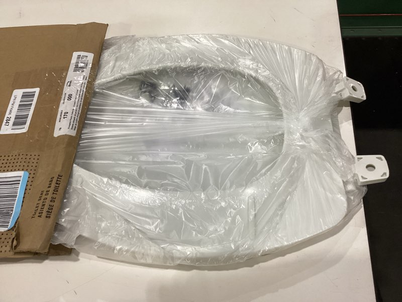 Condition photo showing Good Condition for bemis 170 000 toilet seat, elongated, plastic, white