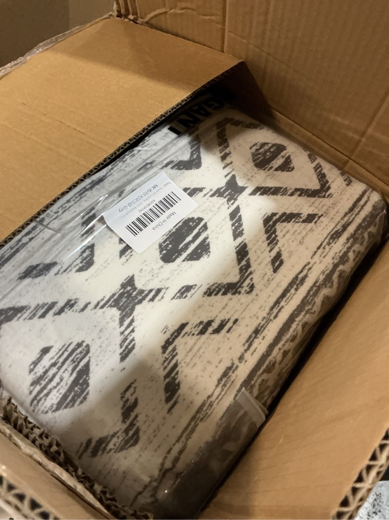 Condition photo showing New/Like New for 8x10 Area Rug for Living Room Moroccan Washable Rugs Non Slip Indoor Floor Carpet Foldable Large Soft Area Rug for Dining Room Bedroom with Low Pile(Grey,8'x10') Grey 8' x 10' (Rectangular)