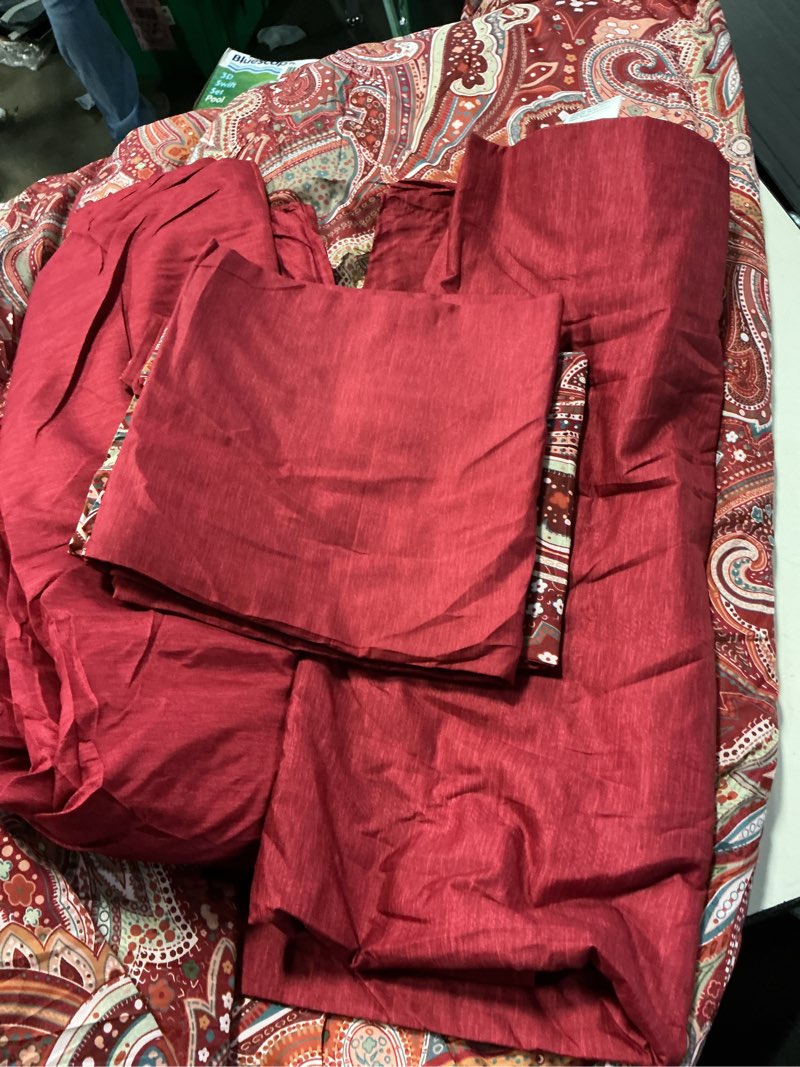 Condition photo showing Good Condition for djy red paisley comforter set queen size, 7 piece bed in a bag boho paisley pattern comforter set, soft lightweight microfiber reversible bedding set for all season (90''x90'') red queen