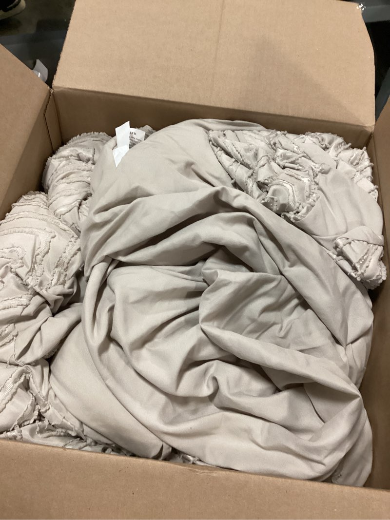 Condition photo showing As Is for Andency King Size Comforter Set 7 Pieces Oatmeal - Bed in a Bag King Boho Lightweight Fluffy Tufted Beddding Sets with Comforter, Sheets, Pillowcases & Shams Oatmeal King (104"x90")