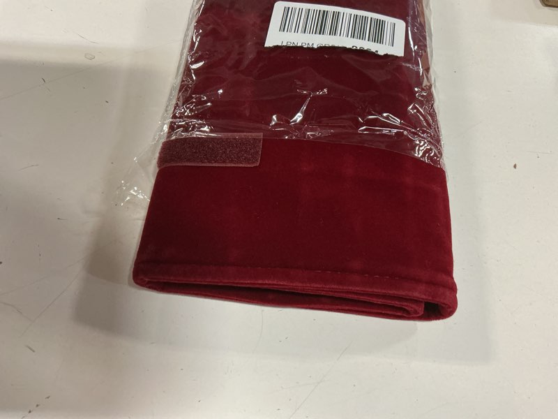 Condition photo showing Good Condition for portable jewelry roll untangled secure necklace travel storage bag displays holder 16 chain (burgundy)
